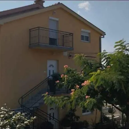 In 15452 Apartment Bribir (Primorje-Gorski Kotar)